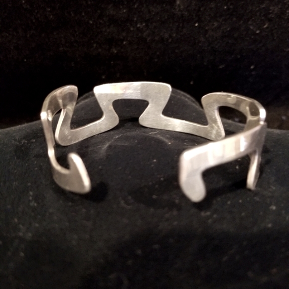 Burkhardt Vintage Sterling Silver Greek Key Cuff Bracelet - Picture 13 of 16